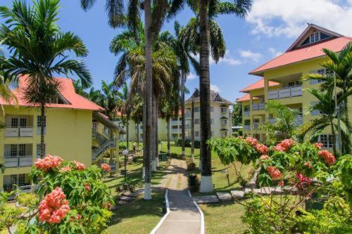 Mystic Ridge Apt 2 Plus 6 Ocho Rios Bagian luar foto