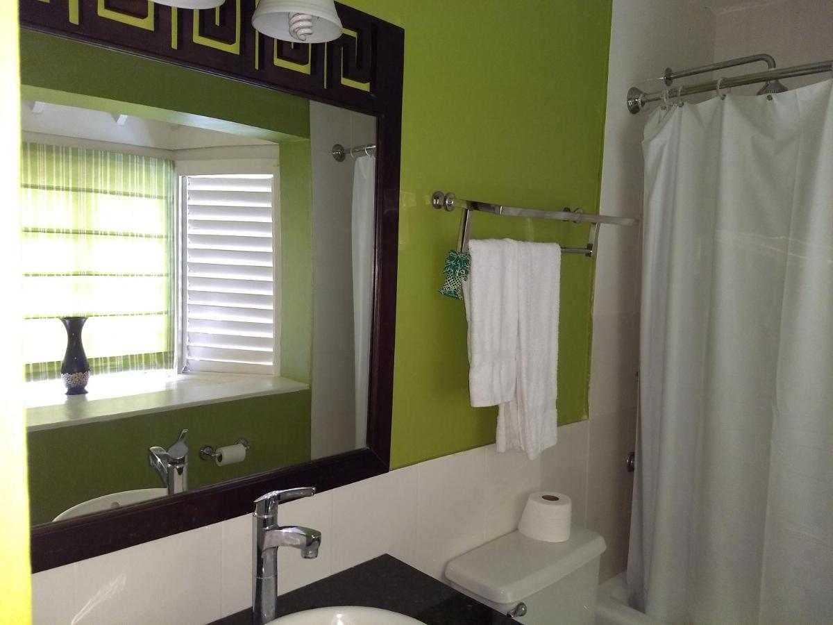 Mystic Ridge Apt 2 Plus 6 Ocho Rios Bagian luar foto